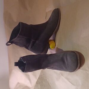 FRYE women's ankle boots low heel grey suede size 9